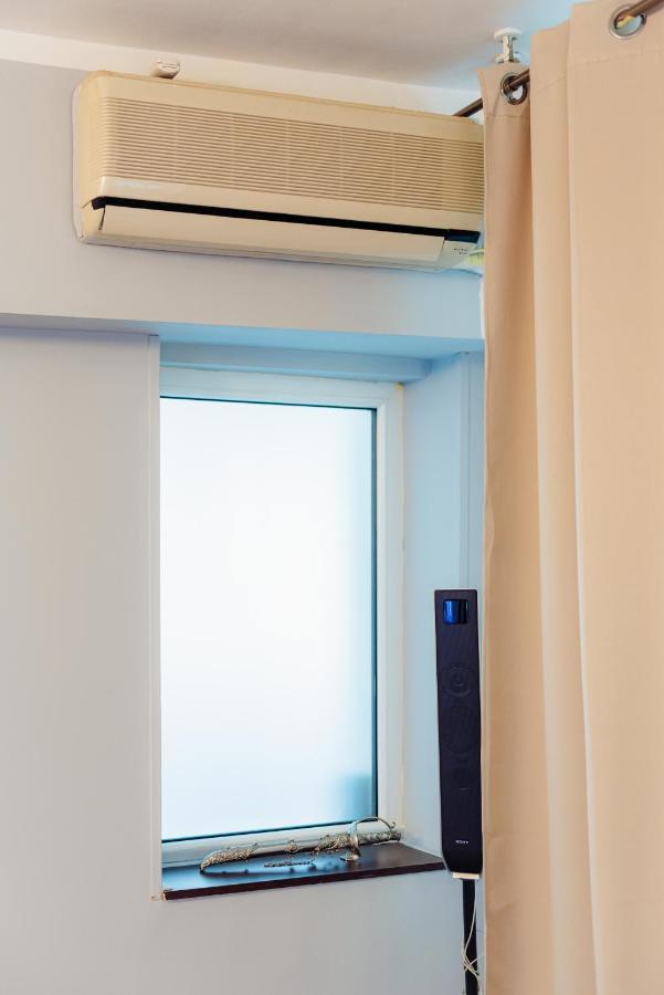 Comfy Apartment With Private Parking And Netflix Bukarest Exterior foto