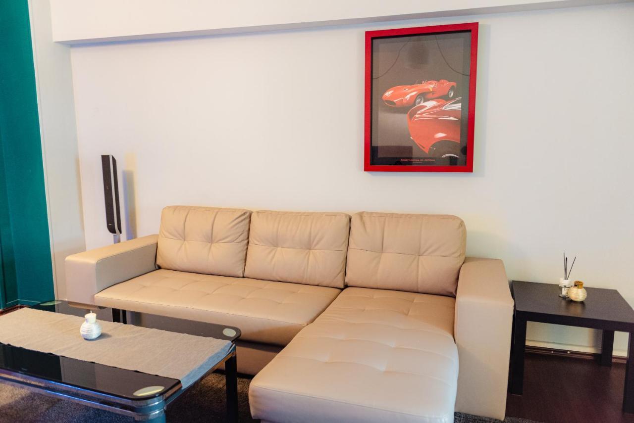 Comfy Apartment With Private Parking And Netflix Bukarest Exterior foto