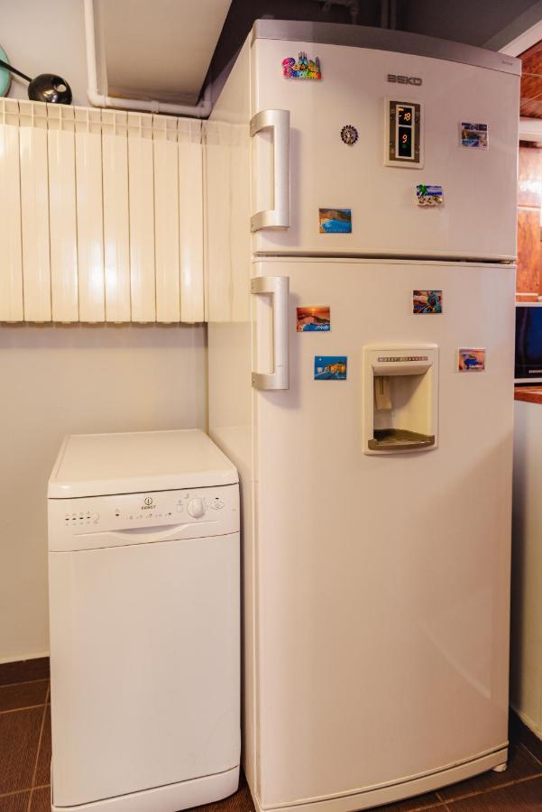 Comfy Apartment With Private Parking And Netflix Bukarest Exterior foto
